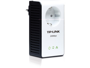Adaptador TP-Link Powerline AV200+ con enchufe