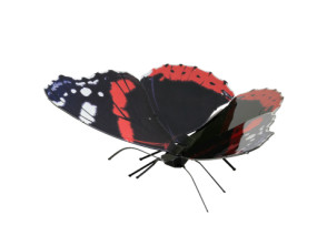 MAQUETA 3D MARIPOSA RED ADMIRAL FASCINATIONS METAL SIN PEGAMENTO NI SOLDADURA