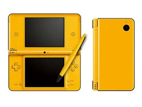 Nintendo DSi XL Amarilla