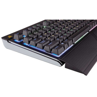 TECLADO CORSAIR Gaming STRAFE RGB Cherry MX Red