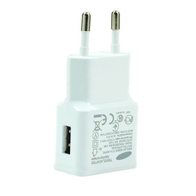 Adaptador de corriente universal USB Blanco