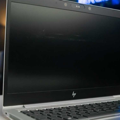 Portátil Lenovo ThinkPad X390 Yoga Táctil 8GB RAM 256GB M.2 Reacondicionado